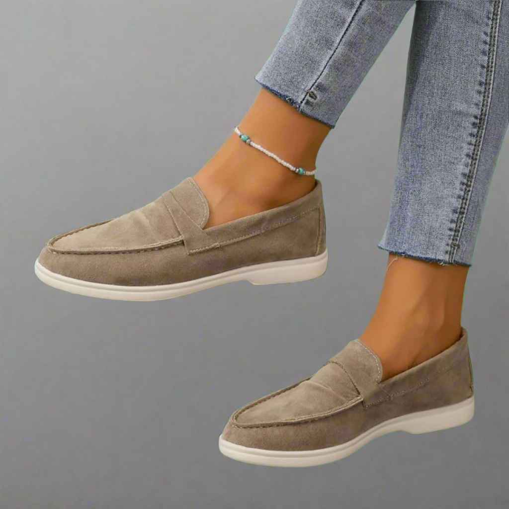 Hannah | Handgefertigte elegante Wildleder-Mokassins