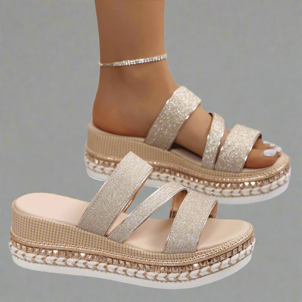 Helga | Bequeme Keilsandalen aus Premiumstoff