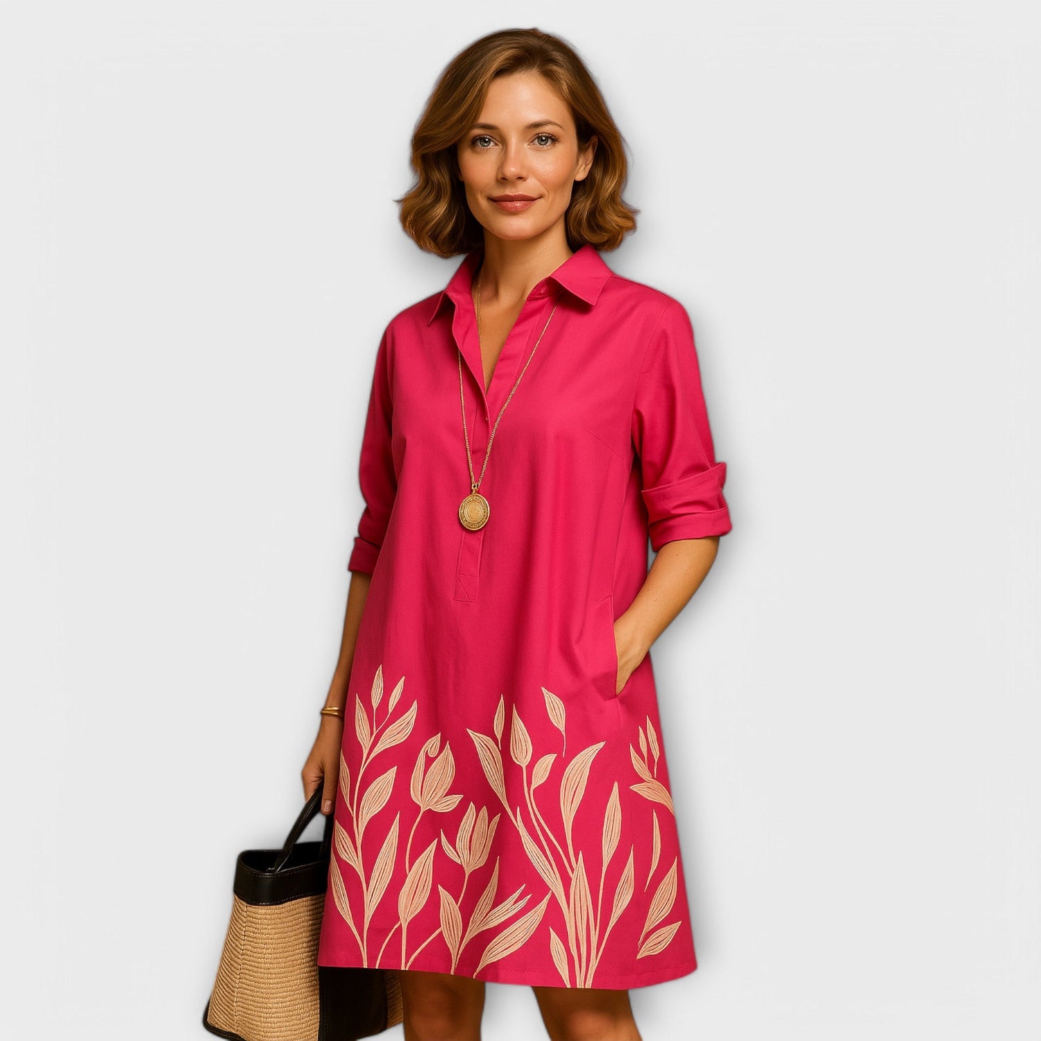 Modernes Hemdkleid mit Kragen und Dreiviertel-Ärmeln