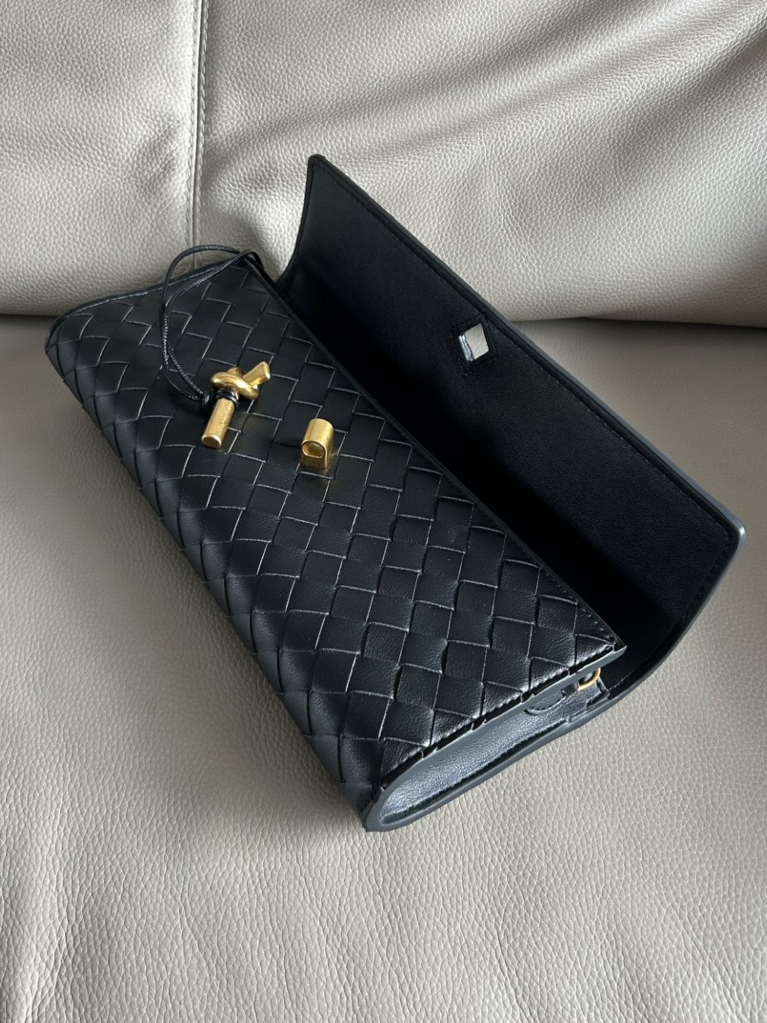 Irina | Elegante Handtasche für Damen