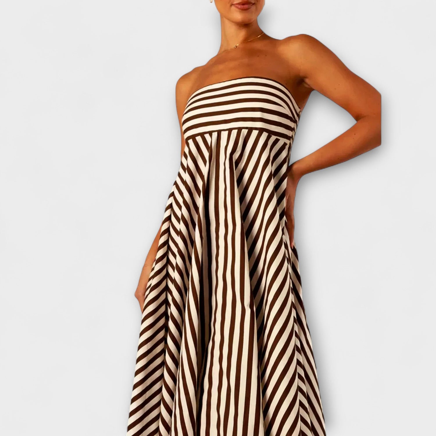 Nocturnal Charm Rüsch Maxi Kleid